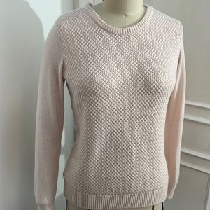Soft pink sweater size M 35%viscose,30%nylon,25%merino wool,19%cashmere